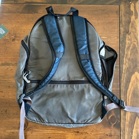 REI Backpack - Picture 3 of 9